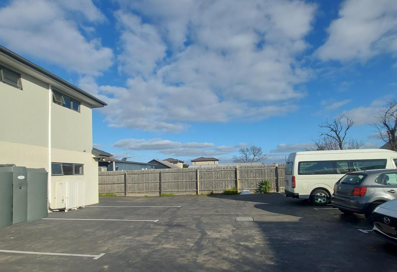 Maruve Guesthouse 12 Min From Melb Airport Melburne Exterior foto