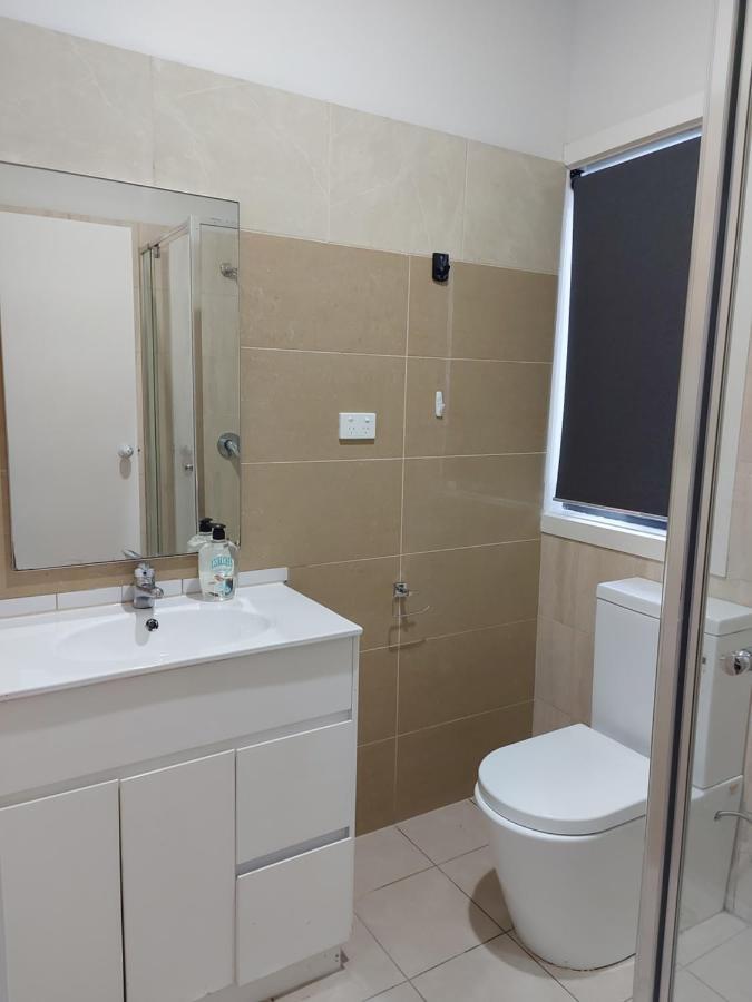 Maruve Guesthouse 12 Min From Melb Airport Melburne Exterior foto